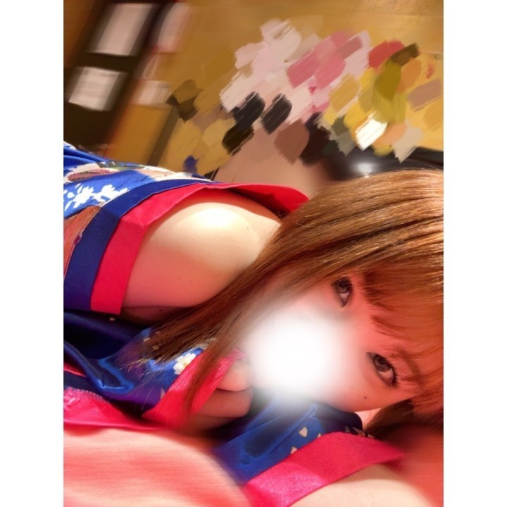 妃花里(ひかり)