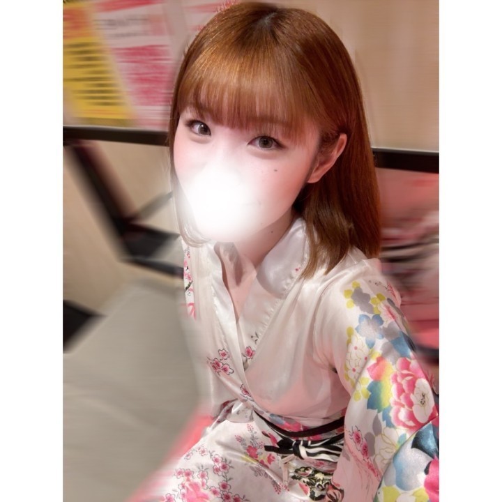 妃花里(ひかり)