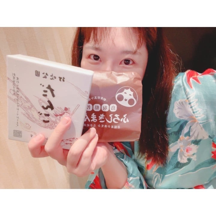 潤奈(ゆんな)