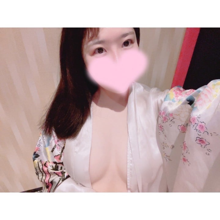 潤奈(ゆんな)