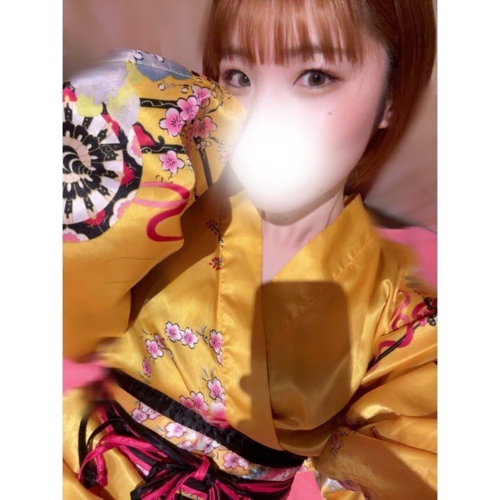 妃花里(ひかり)