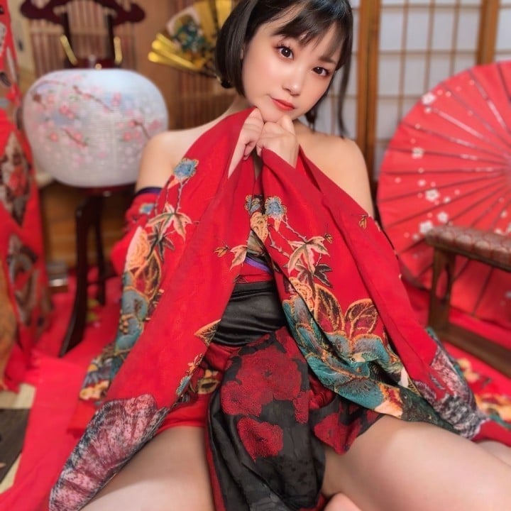莉々珠(りりす)