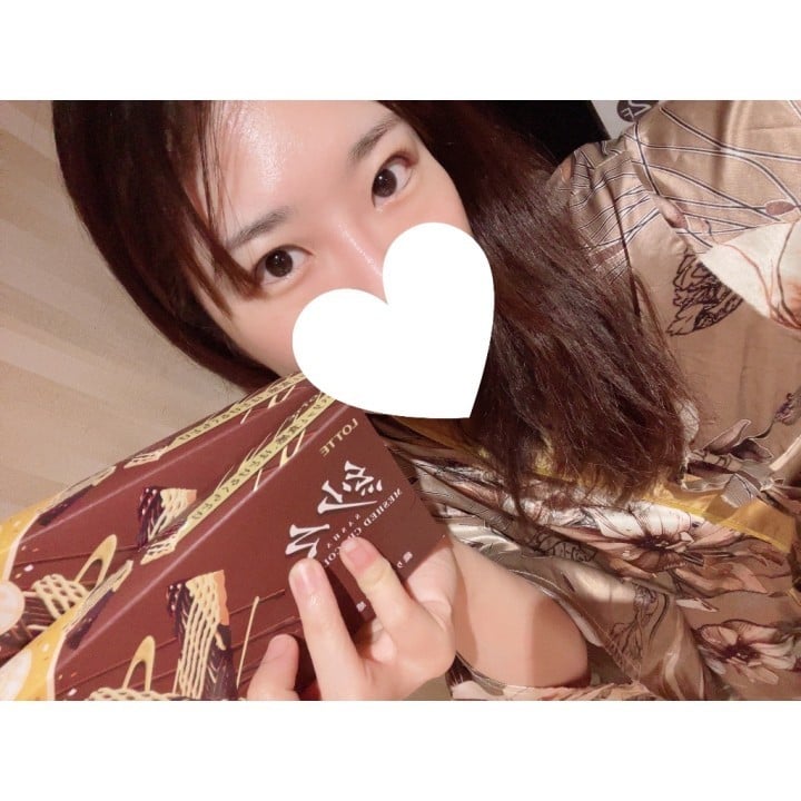 潤奈(ゆんな)