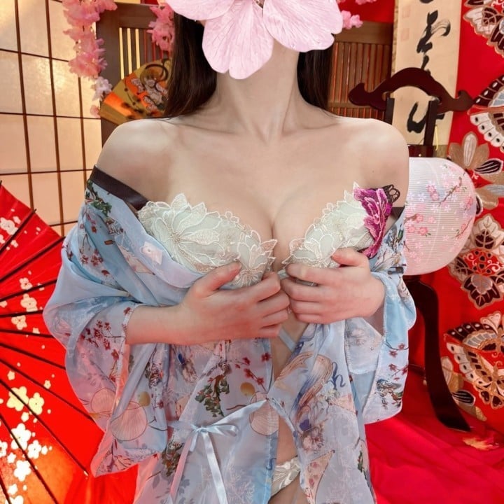 麻依(まい)